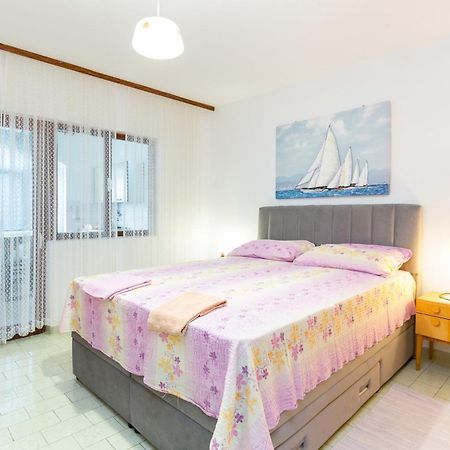 Apartments By The Sea Okrug Gornji, Ciovo - 1069 Trogir Ngoại thất bức ảnh