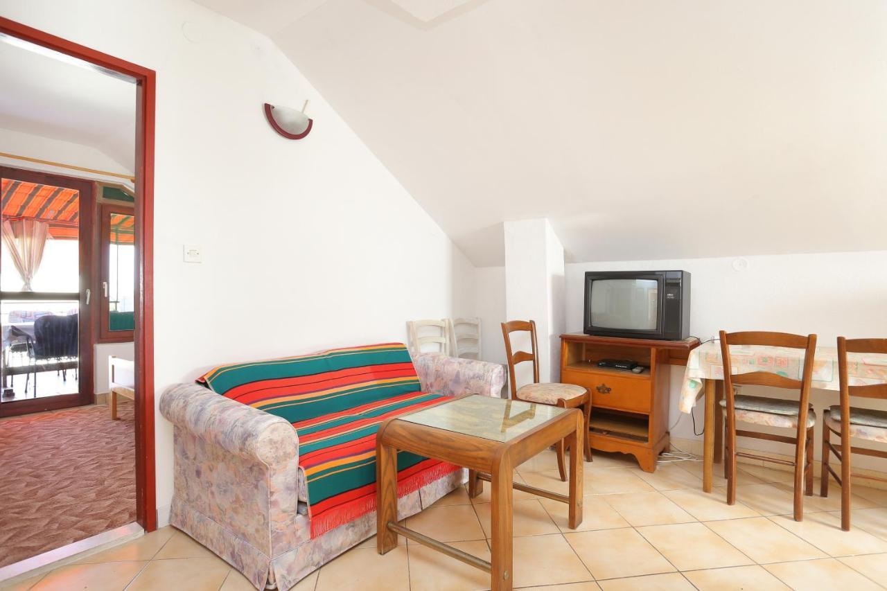 Apartments By The Sea Okrug Gornji, Ciovo - 1069 Trogir Ngoại thất bức ảnh
