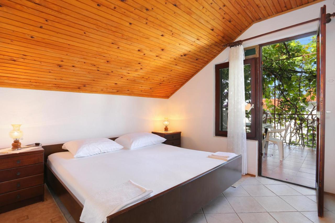 Apartments By The Sea Okrug Gornji, Ciovo - 1069 Trogir Ngoại thất bức ảnh