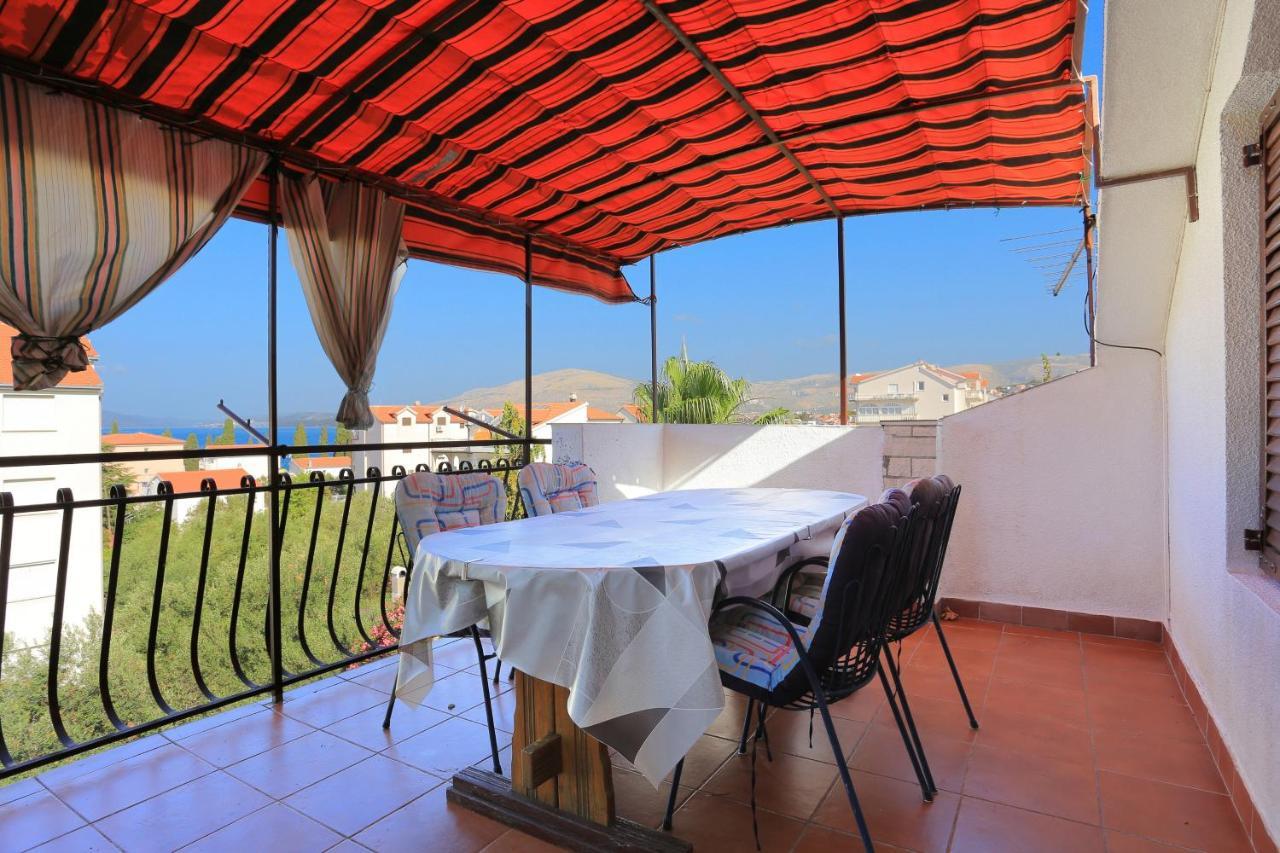 Apartments By The Sea Okrug Gornji, Ciovo - 1069 Trogir Ngoại thất bức ảnh